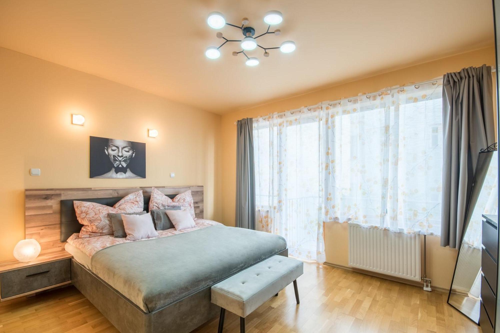 Апартаменти Very Central - Large - Balcony - Comfy Будапешт Екстер'єр фото