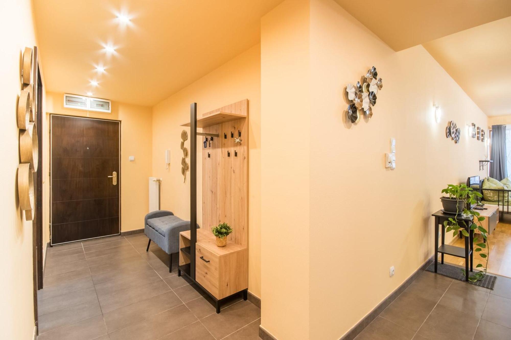 Апартаменти Very Central - Large - Balcony - Comfy Будапешт Екстер'єр фото
